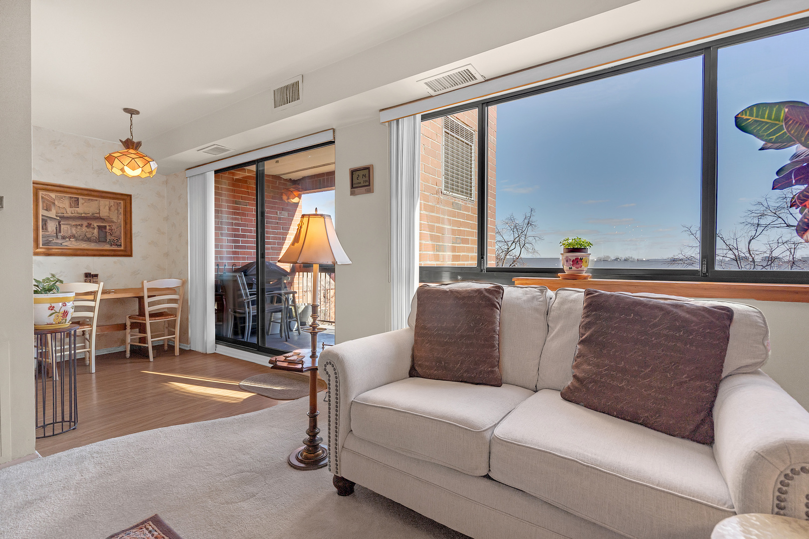 3801 Appian Way #403, Glenview, IL 60025