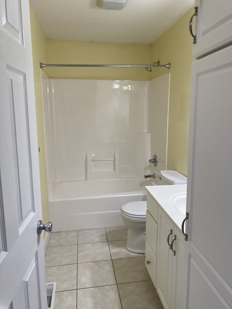 1835 Marina Drive, Normal, IL 61761