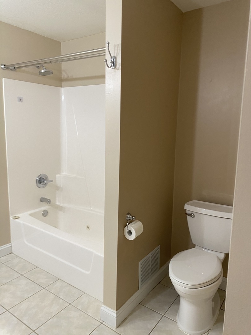 1835 Marina Drive, Normal, IL 61761