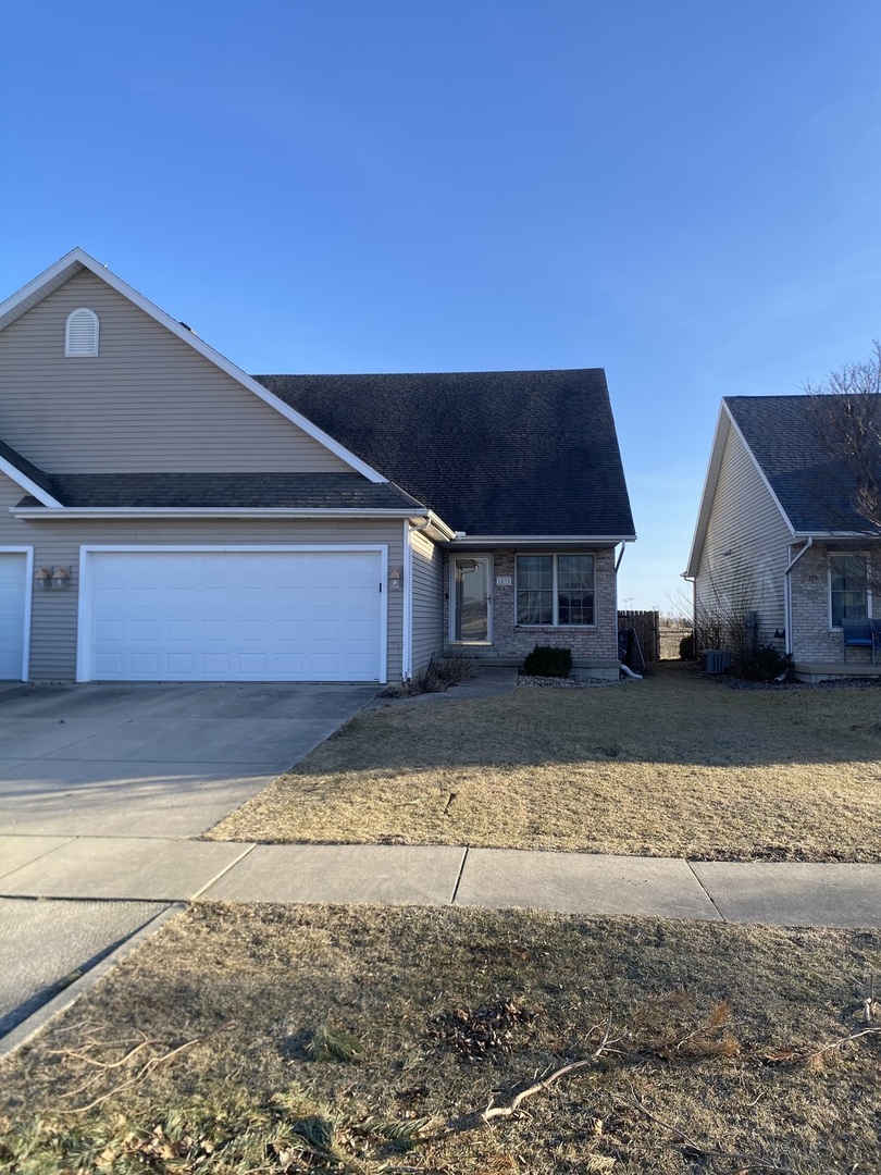 1835 Marina Drive, Normal, IL 61761