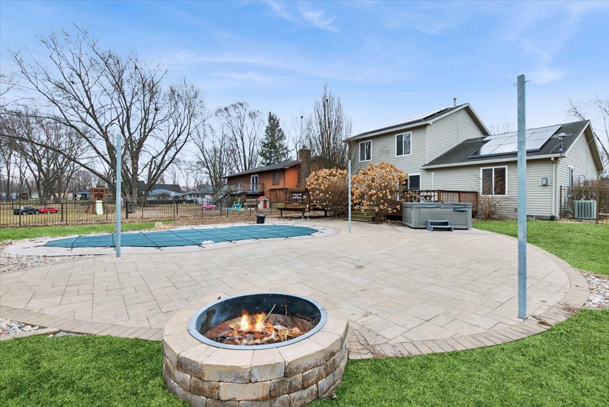 600 W 2nd Street, Braidwood, IL 60408