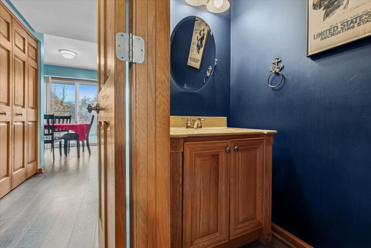 600 W 2nd Street, Braidwood, IL 60408