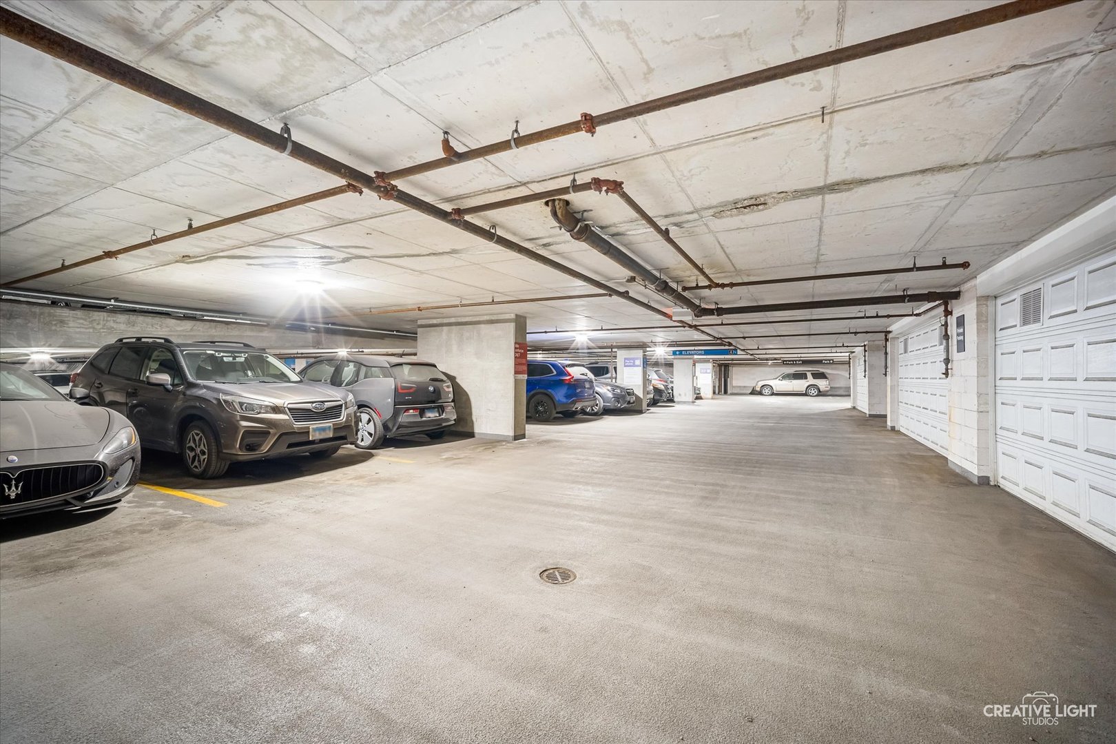 204 N Park Drive, Chicago, IL 60601