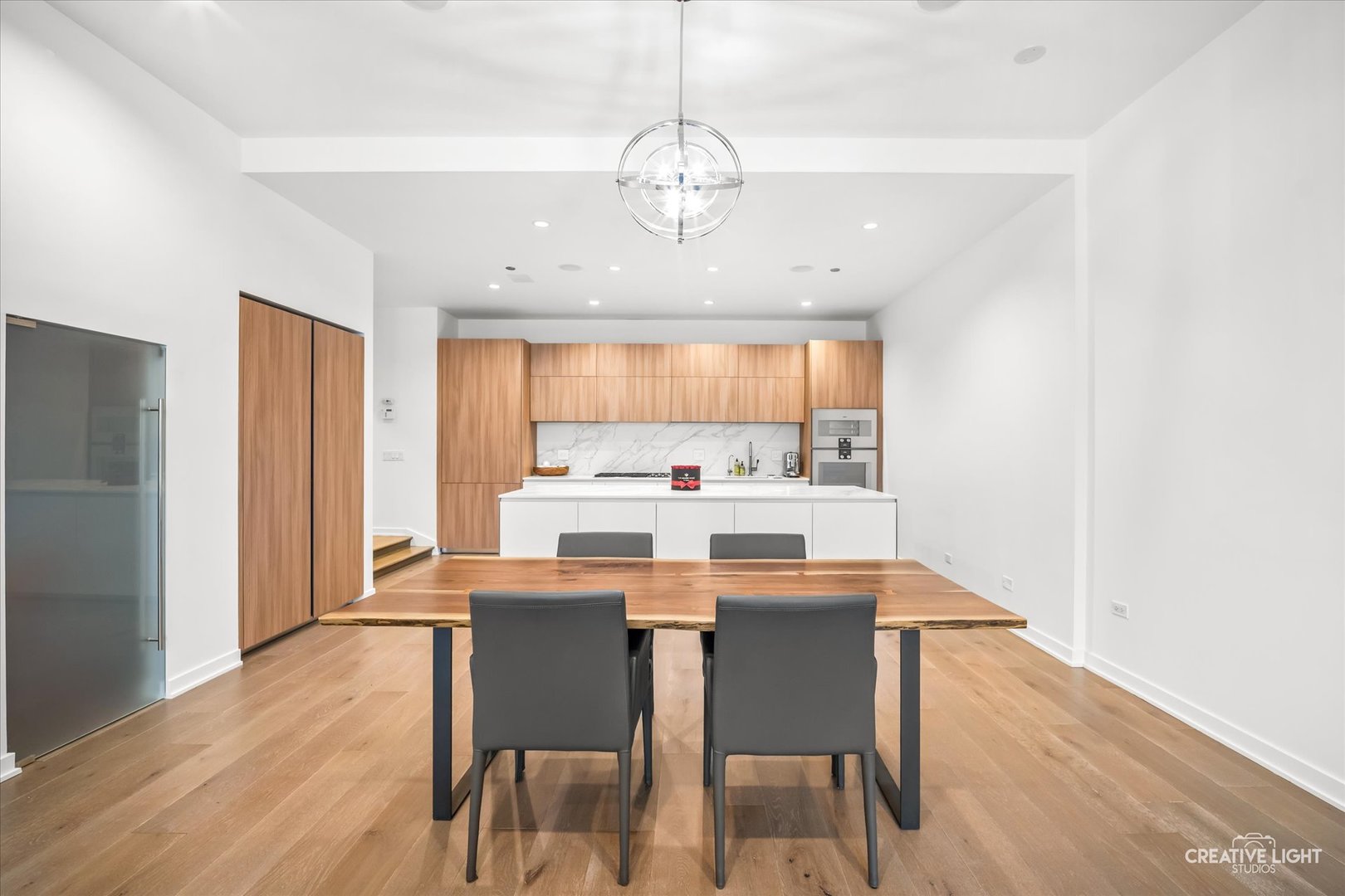 204 N Park Drive, Chicago, IL 60601