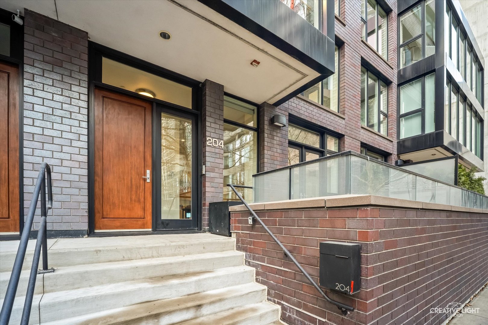 204 N Park Drive, Chicago, IL 60601