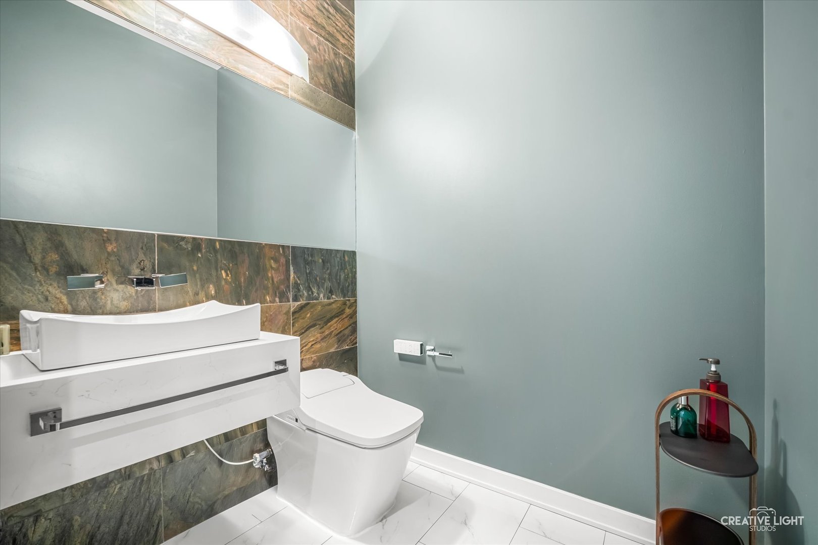 204 N Park Drive, Chicago, IL 60601