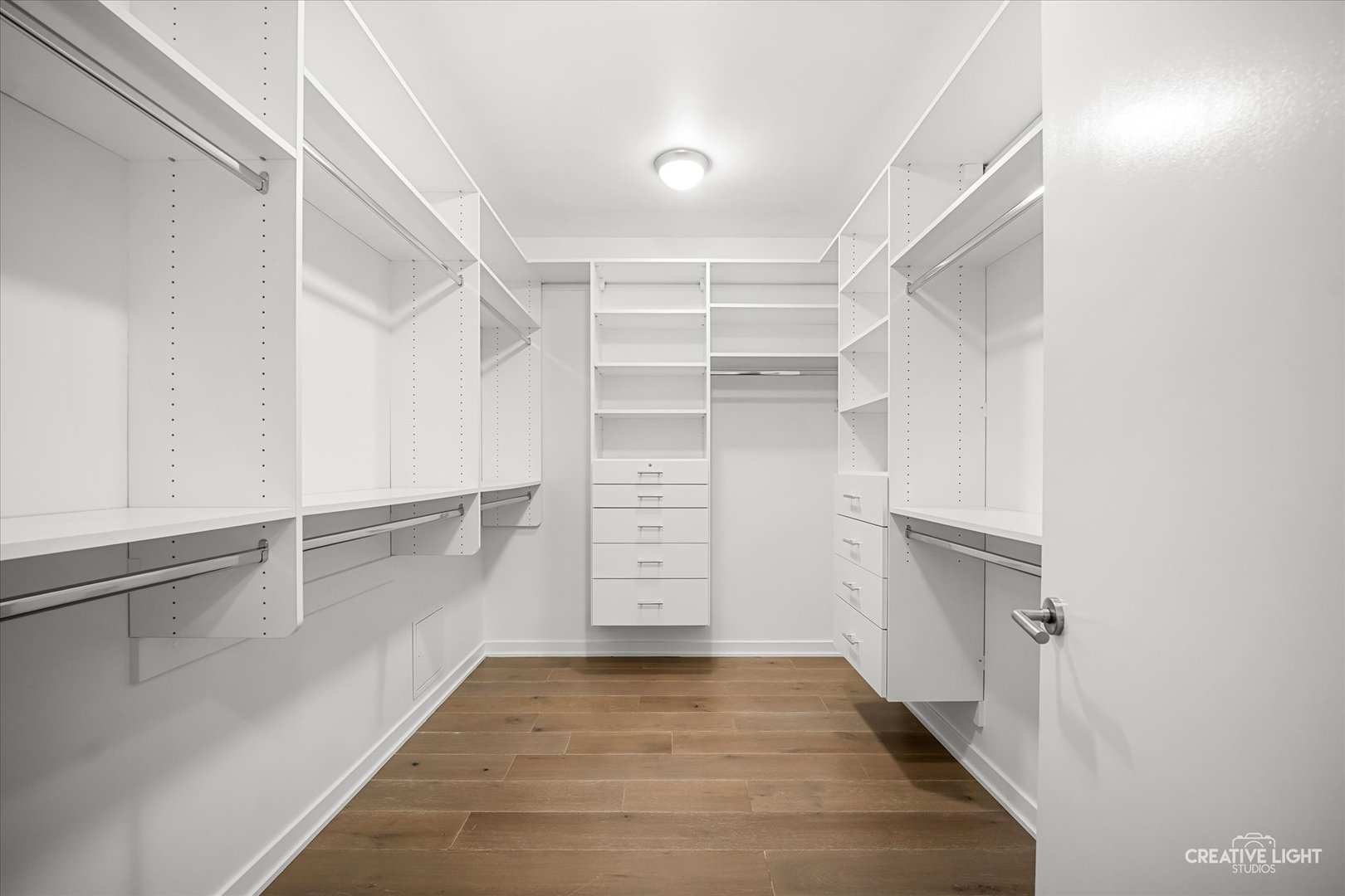 204 N Park Drive, Chicago, IL 60601