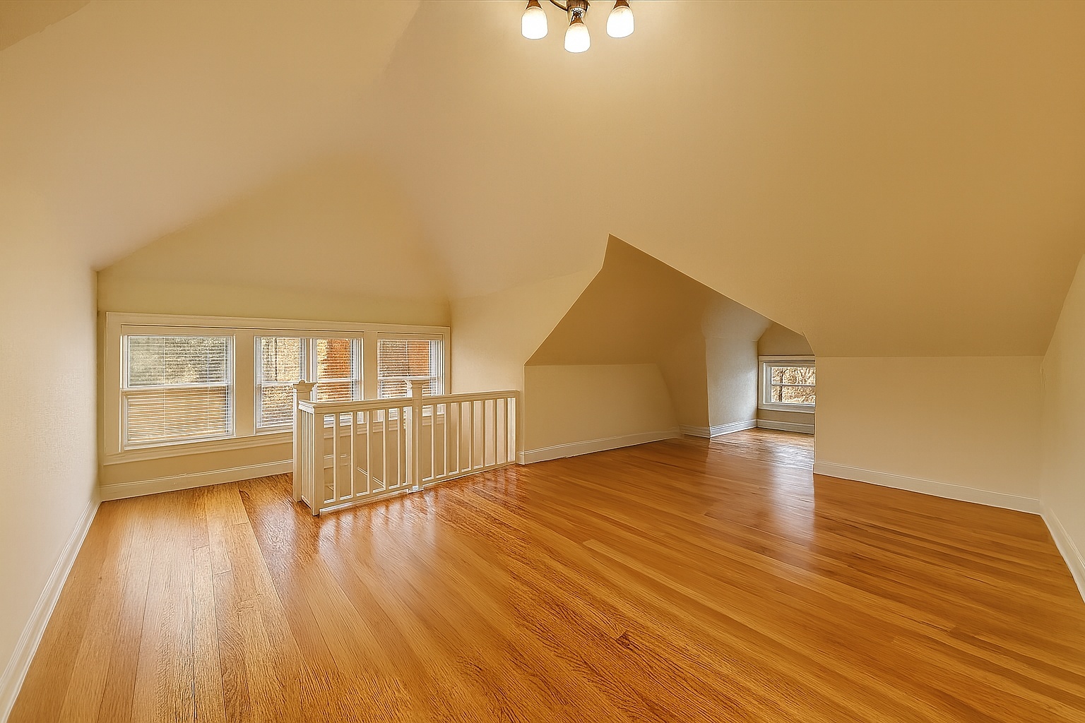 7121 S Yale Avenue, Chicago, IL 60621