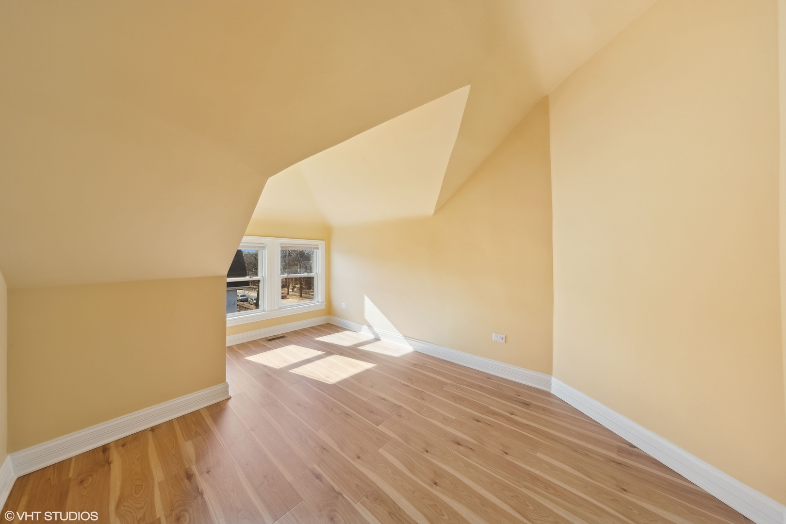 7121 S Yale Avenue, Chicago, IL 60621