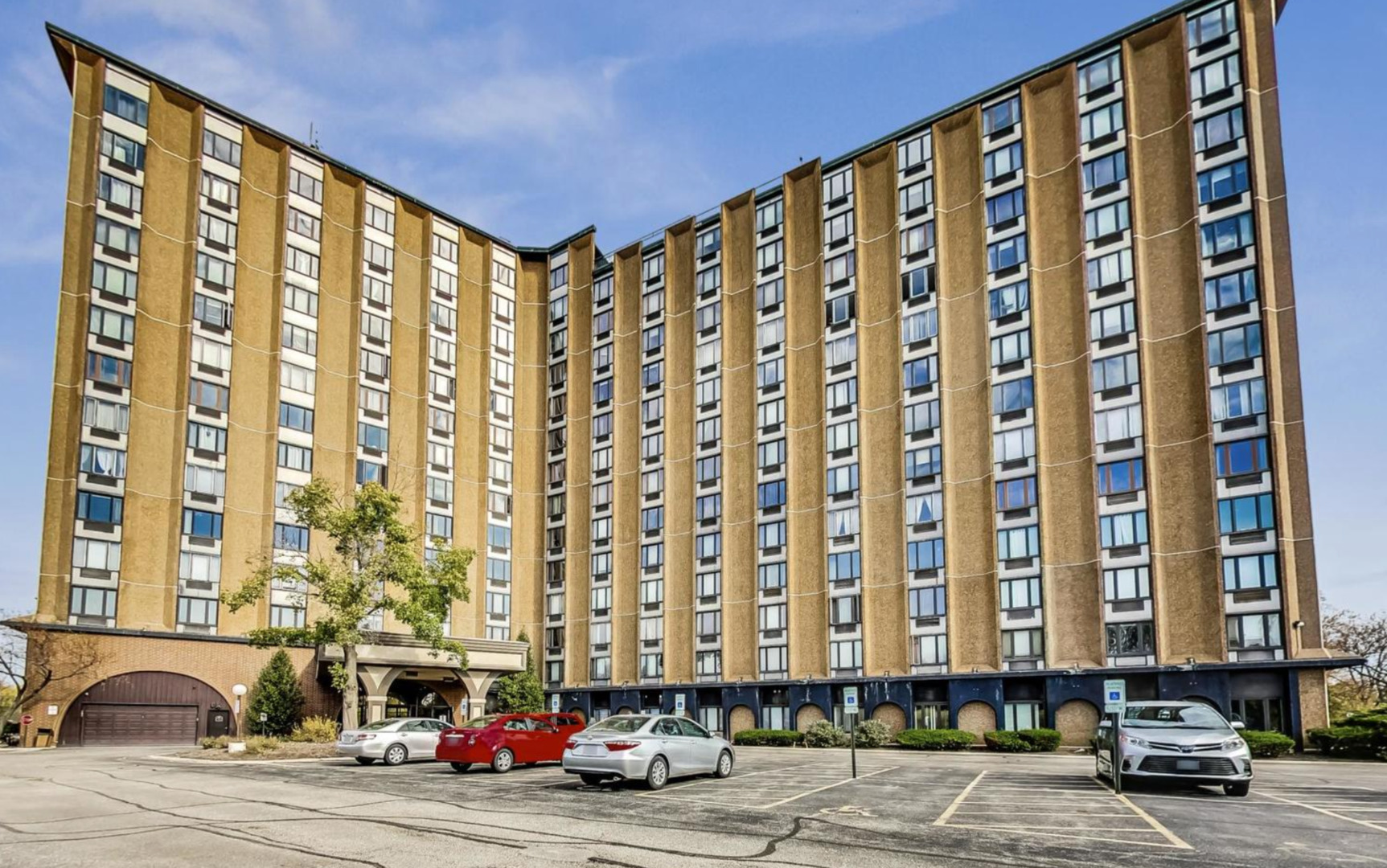 1 Renaissance Place #1220, Palatine, IL 60067