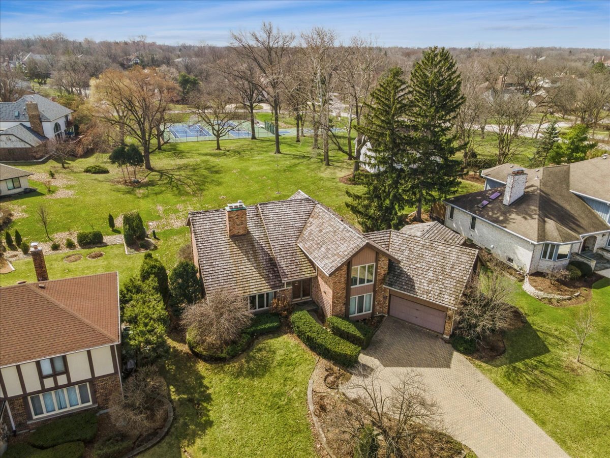 2715 35th Street, Oak Brook, IL 60523