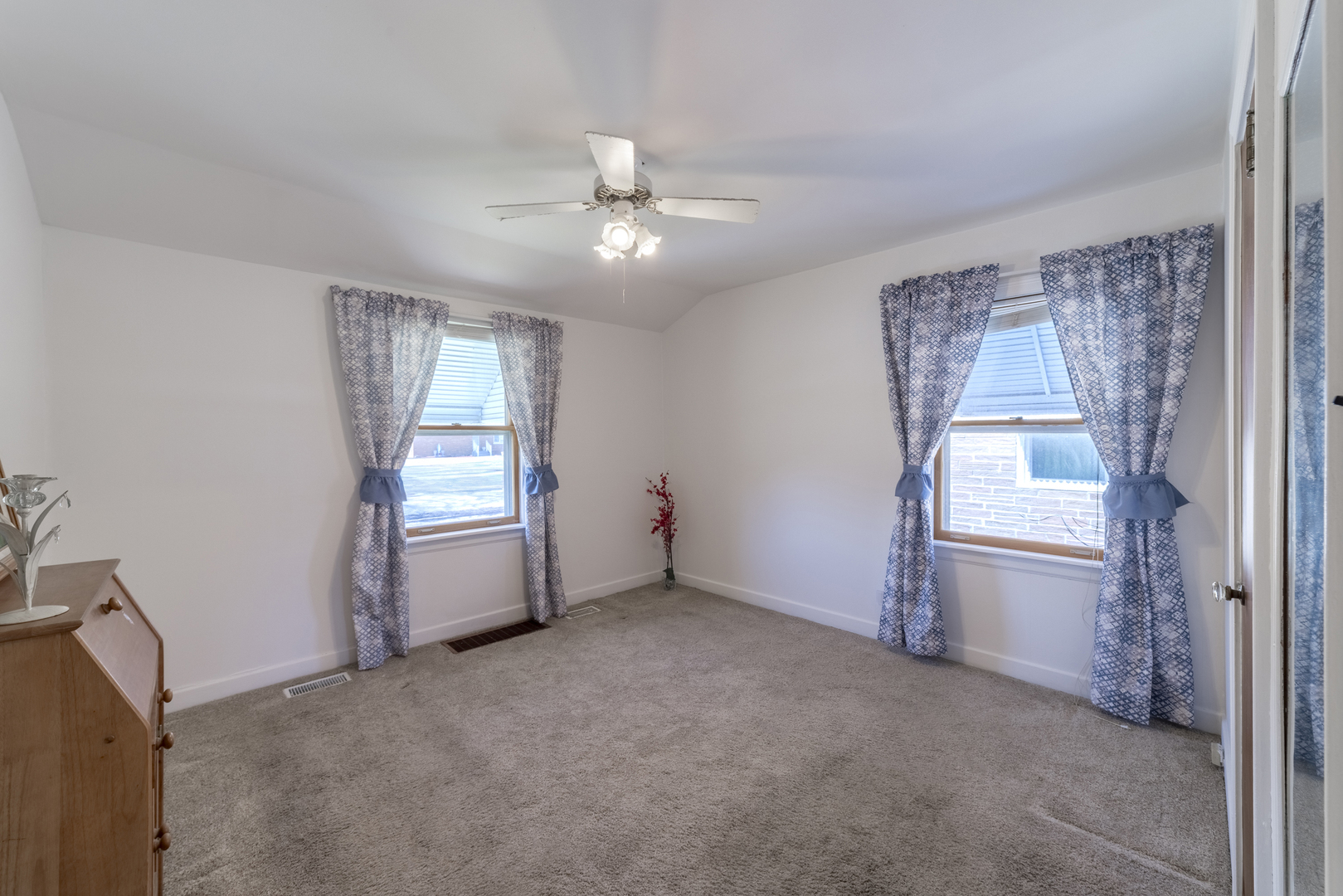 3229 Sangamon Street, Steger, IL 60475