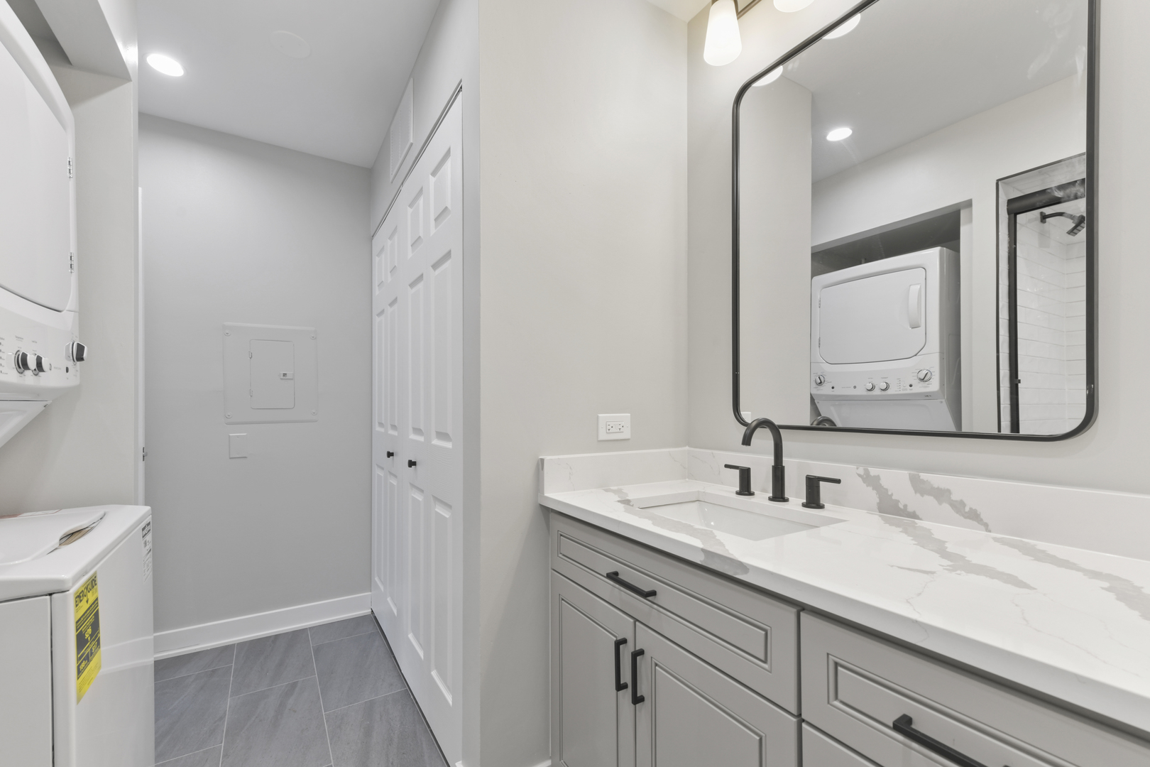 49 Orchard Terrace #2, Lombard, IL 60148