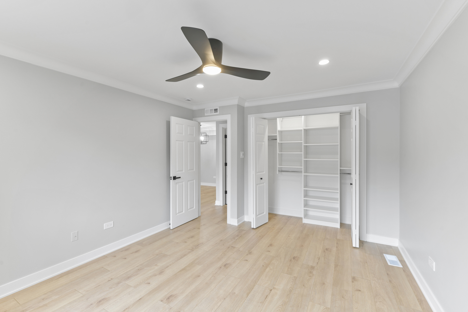 49 Orchard Terrace #2, Lombard, IL 60148