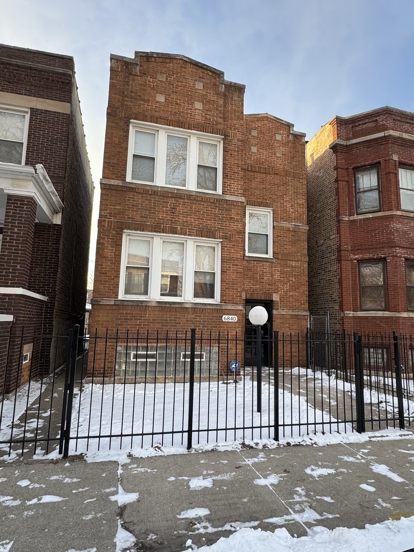 6840 S Champlain Avenue #G, Chicago, IL 60637