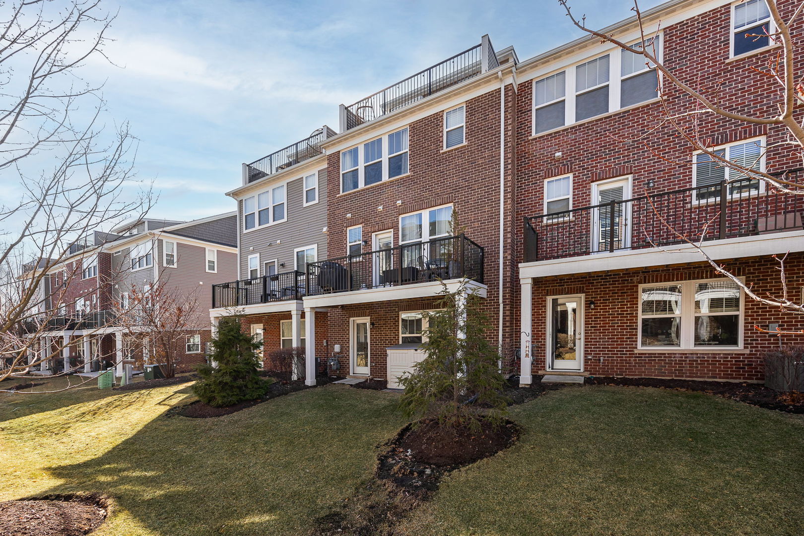 906 Coletta Circle, Naperville, IL 60563