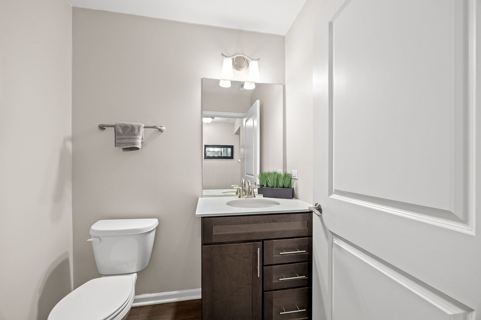 906 Coletta Circle, Naperville, IL 60563