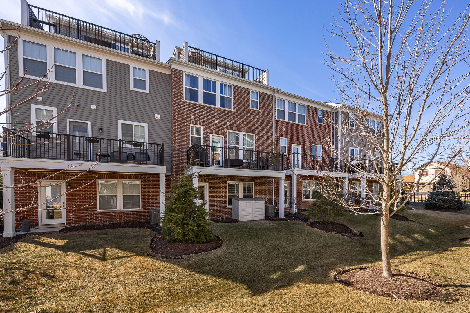 906 Coletta Circle, Naperville, IL 60563