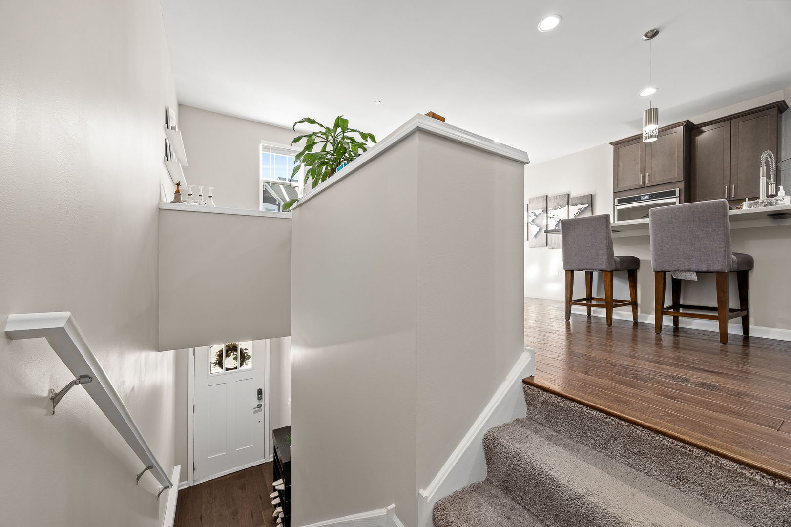 906 Coletta Circle, Naperville, IL 60563