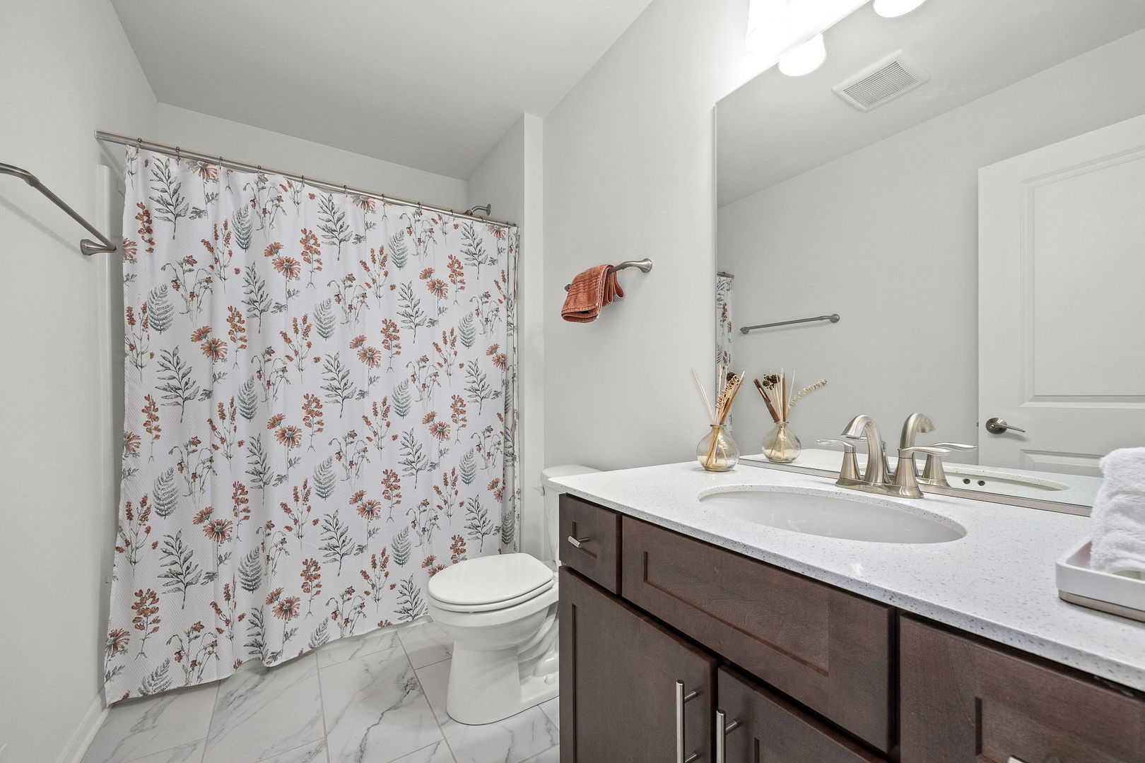 906 Coletta Circle, Naperville, IL 60563