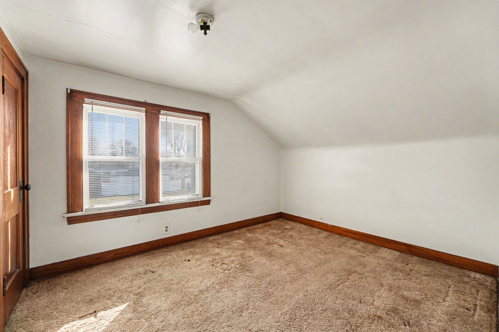 17858 Ridgewood Avenue, Lansing, IL 60438