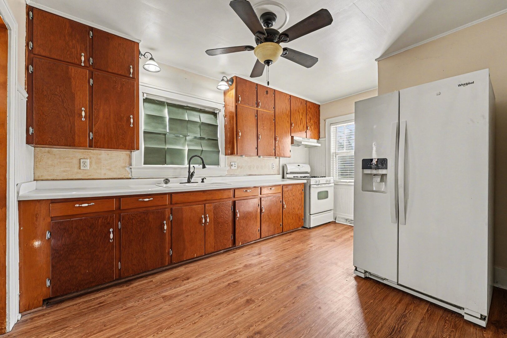 17858 Ridgewood Avenue, Lansing, IL 60438