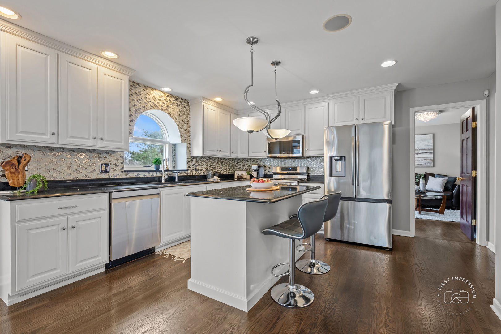 2833 Mapleside Court, Aurora, IL 60502