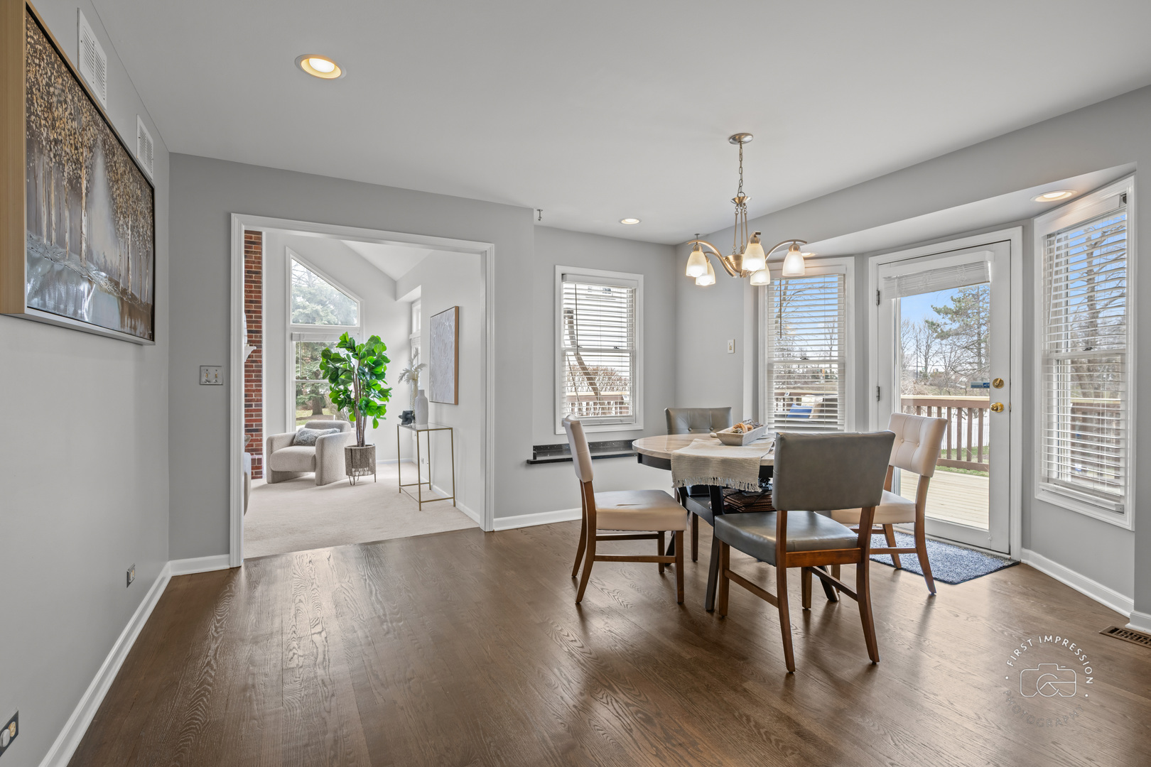 2833 Mapleside Court, Aurora, IL 60502