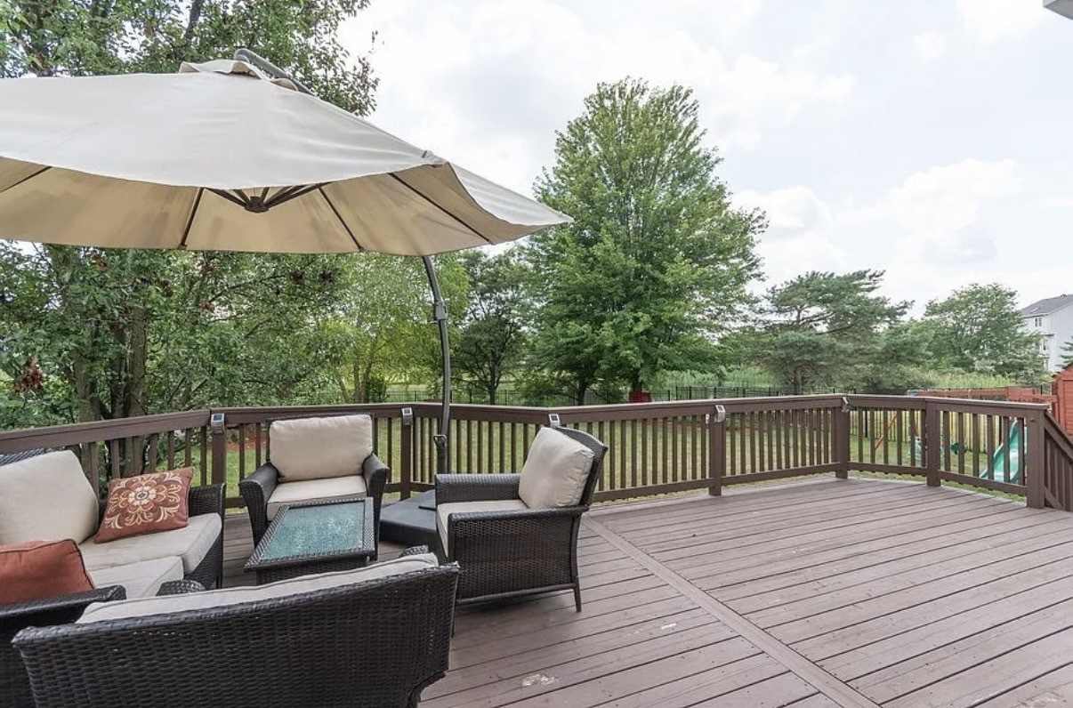 2833 Mapleside Court, Aurora, IL 60502