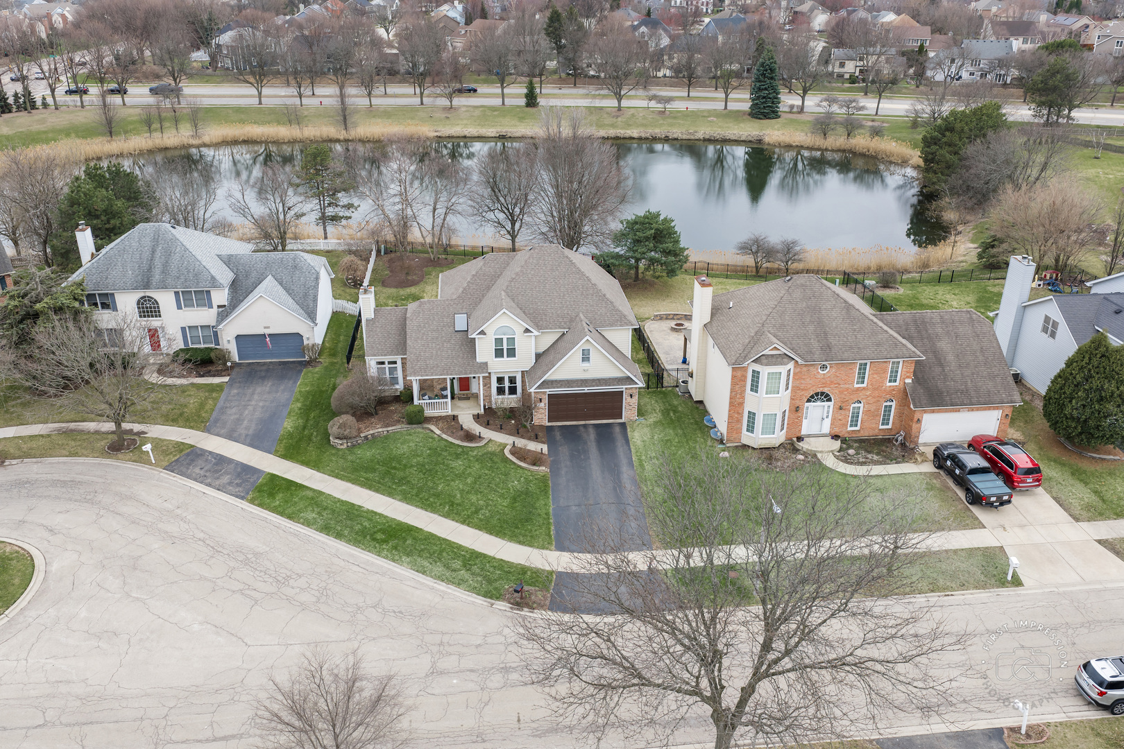 2833 Mapleside Court, Aurora, IL 60502