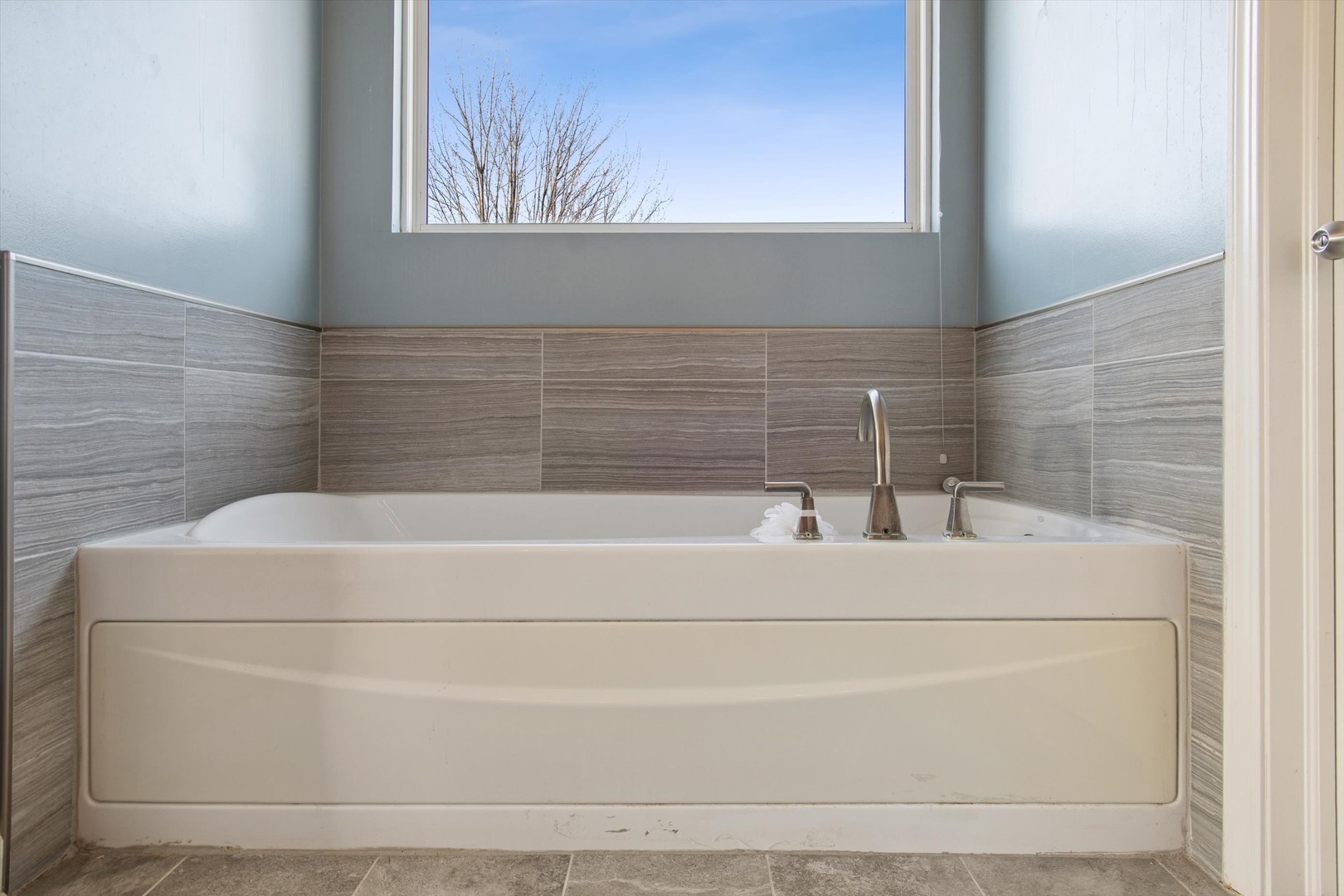 11330 S Highland Drive, Plainfield, IL 60585