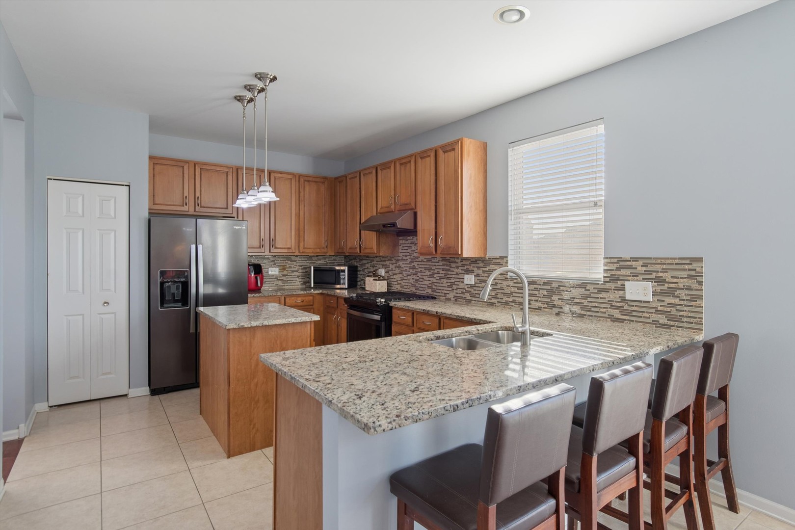 11330 S Highland Drive, Plainfield, IL 60585