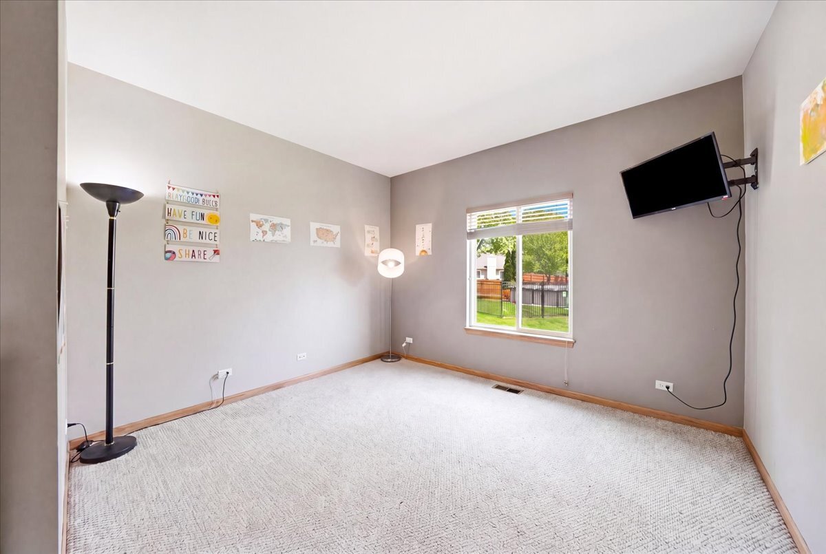 170 Cobbler Court, Sugar Grove, IL 60554