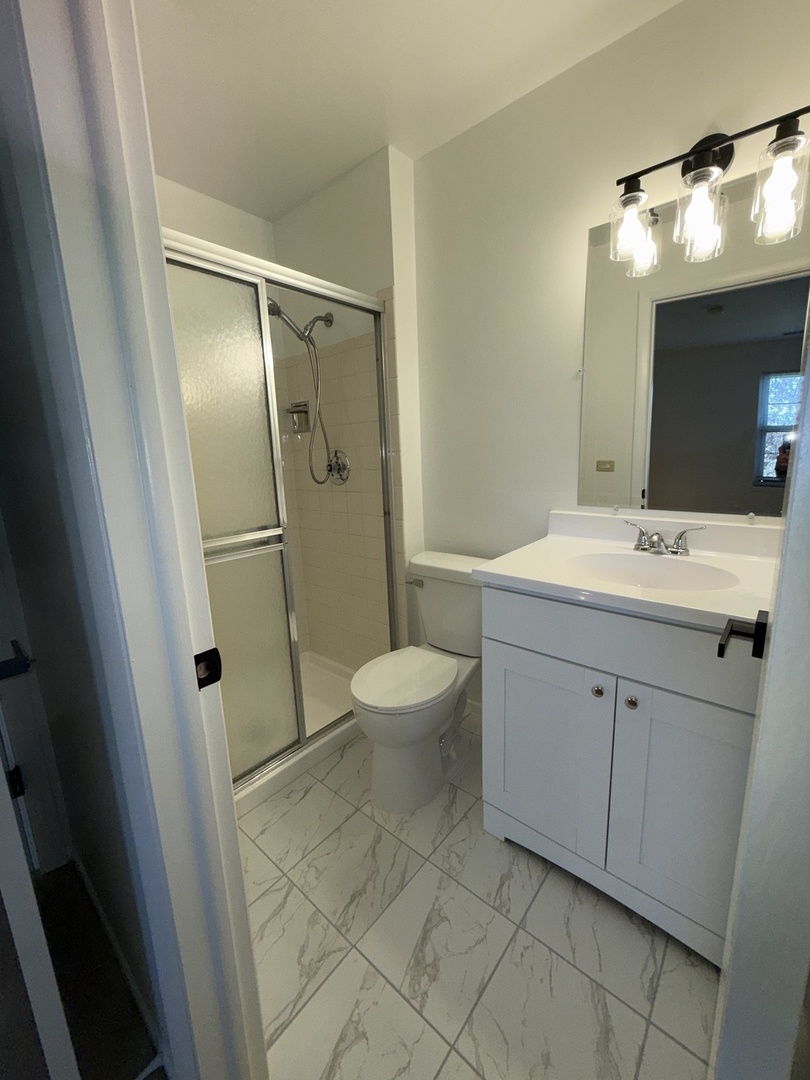 380 HEATHER Court #B2, Schaumburg, IL 60193