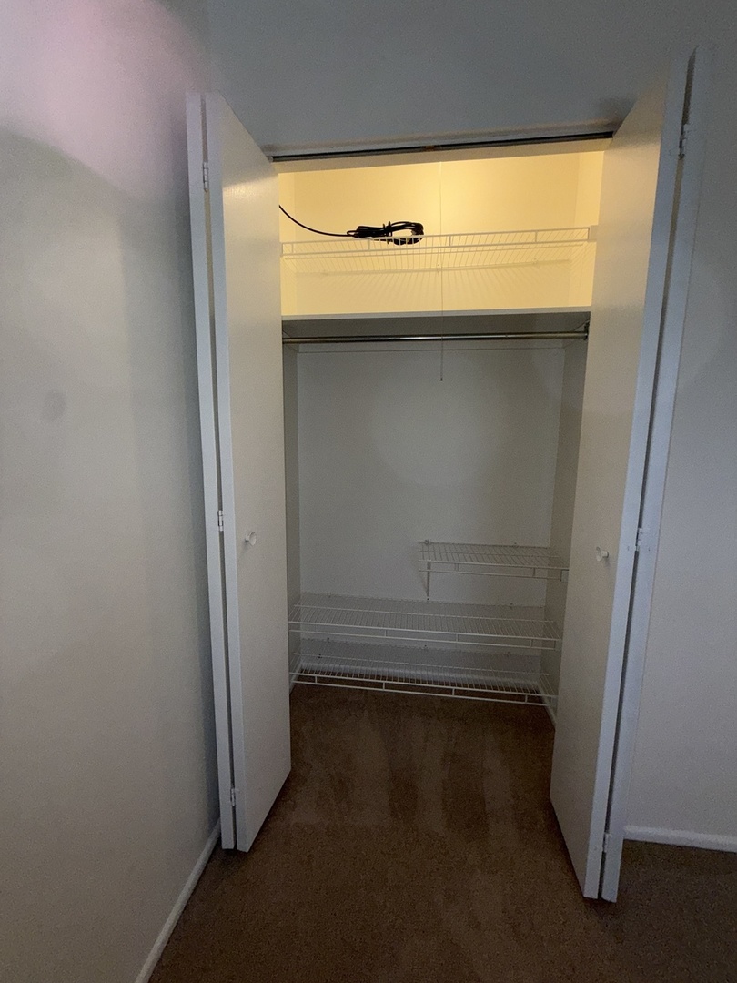 380 HEATHER Court #B2, Schaumburg, IL 60193