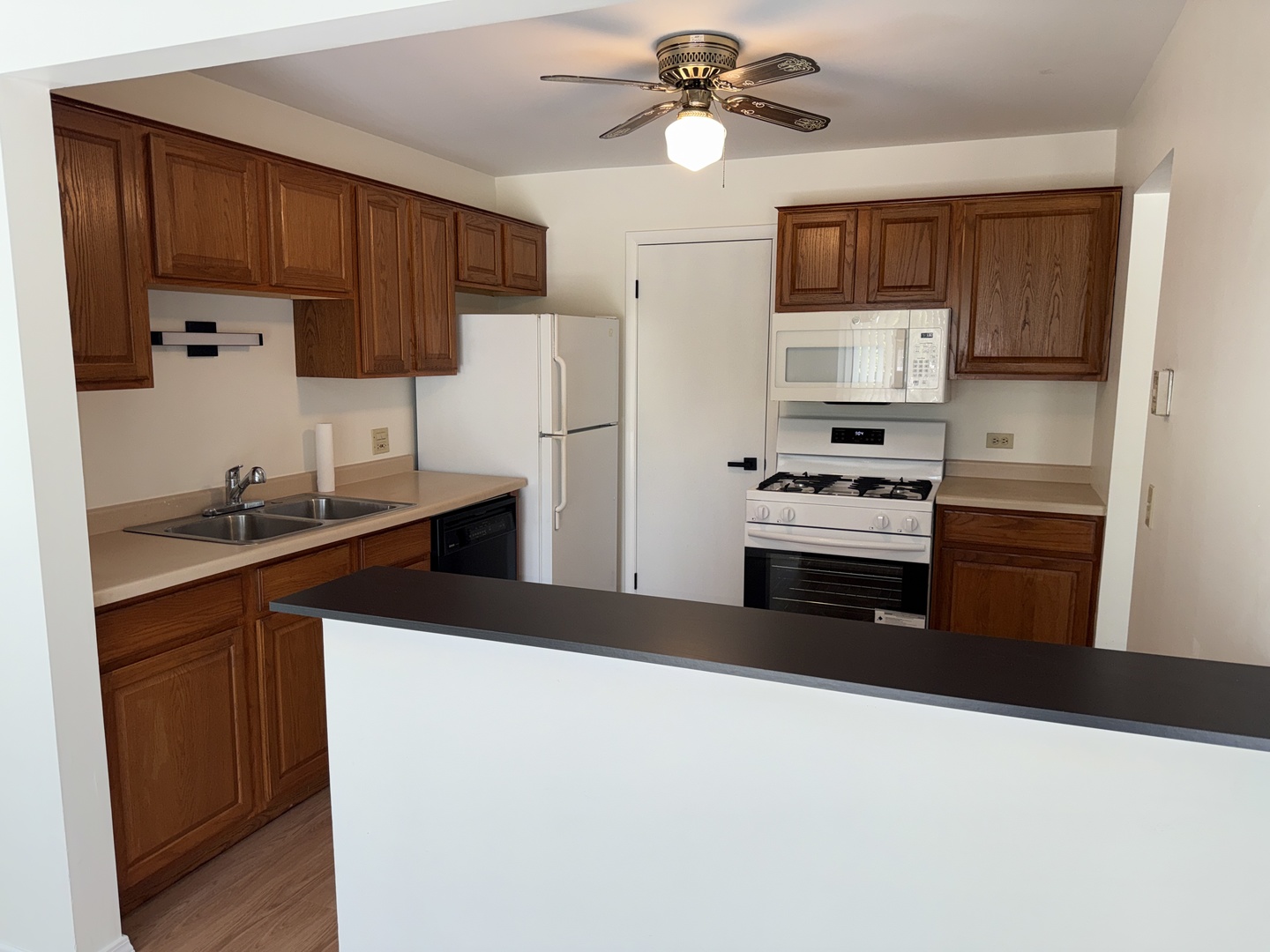 380 HEATHER Court #B2, Schaumburg, IL 60193