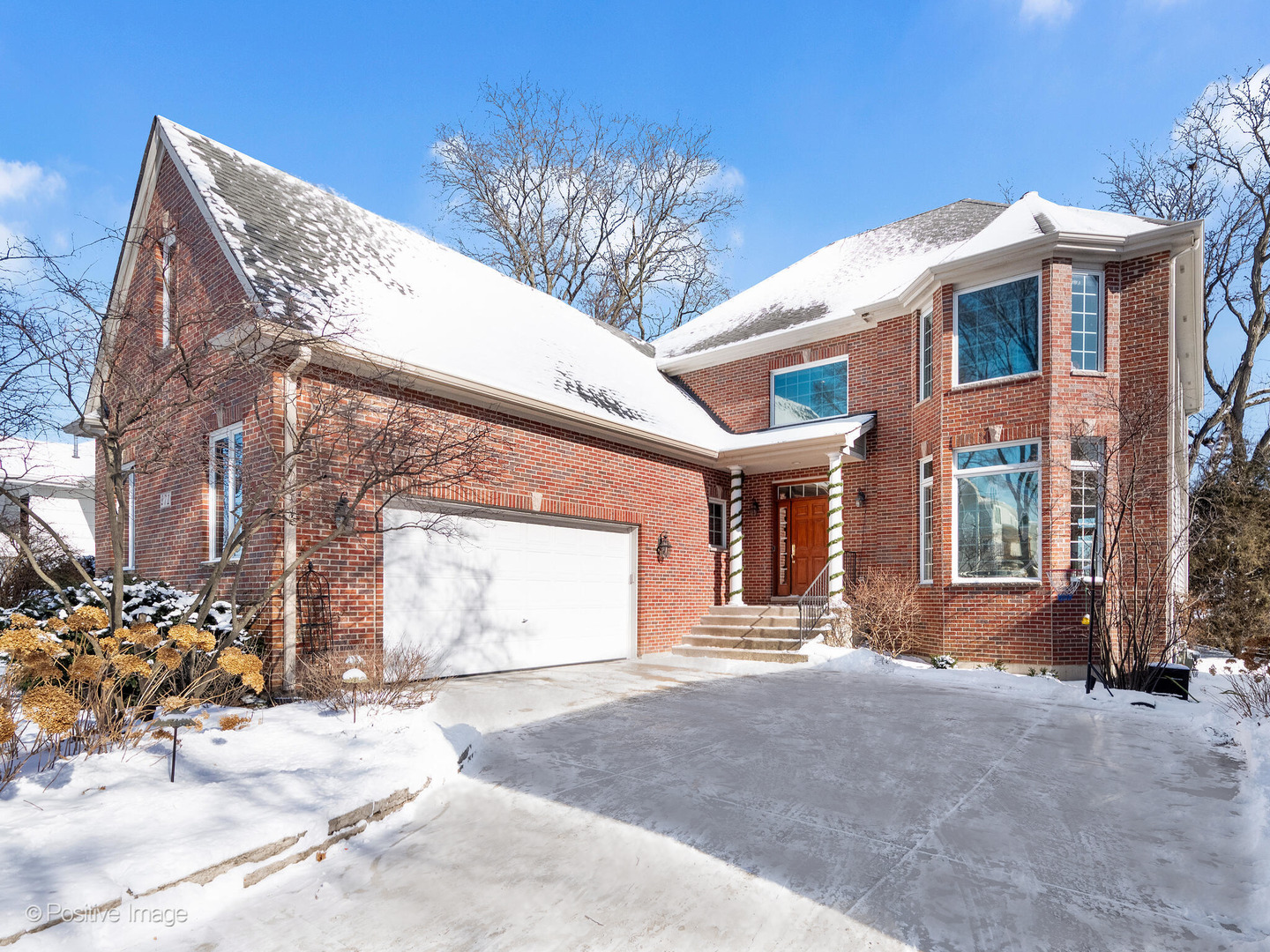 271 Woodstock Avenue, Clarendon Hills, IL 60514