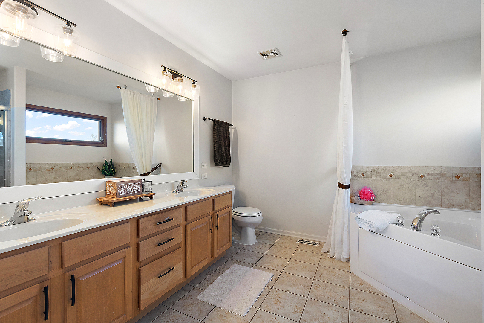 2882 Mckenna Drive, New Lenox, IL 60451