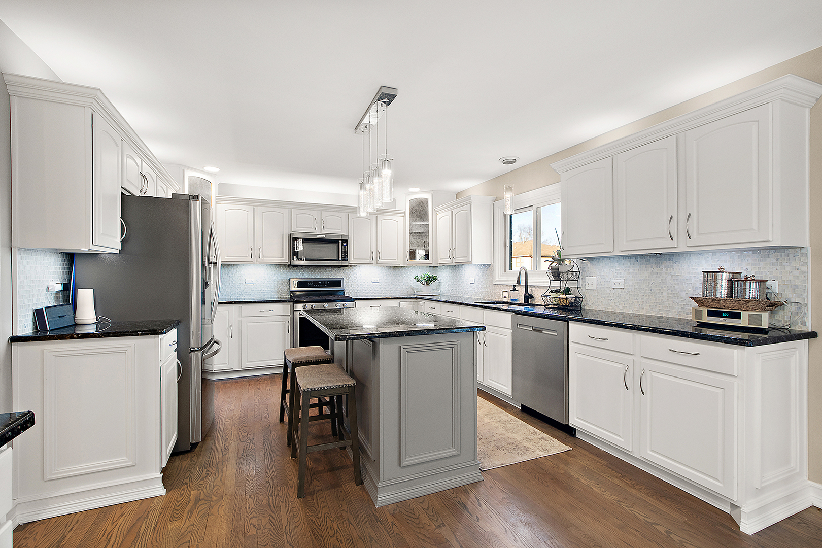 2882 Mckenna Drive, New Lenox, IL 60451