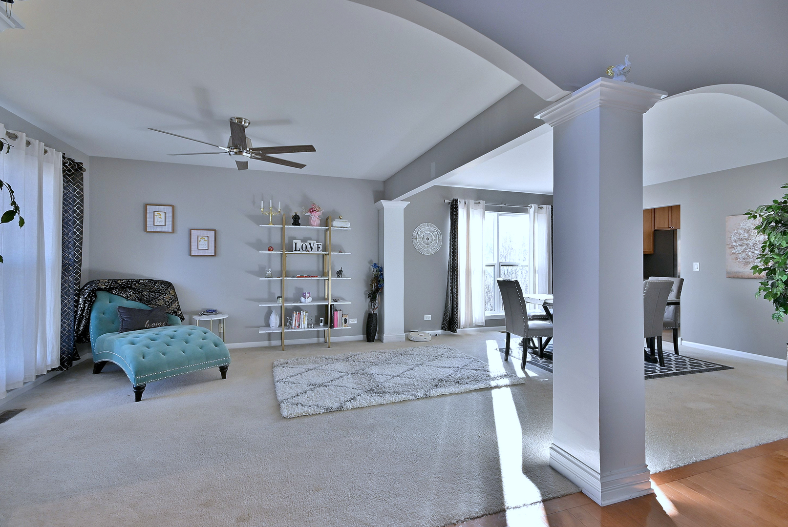 579 Homestead Court, Aurora, IL 60506