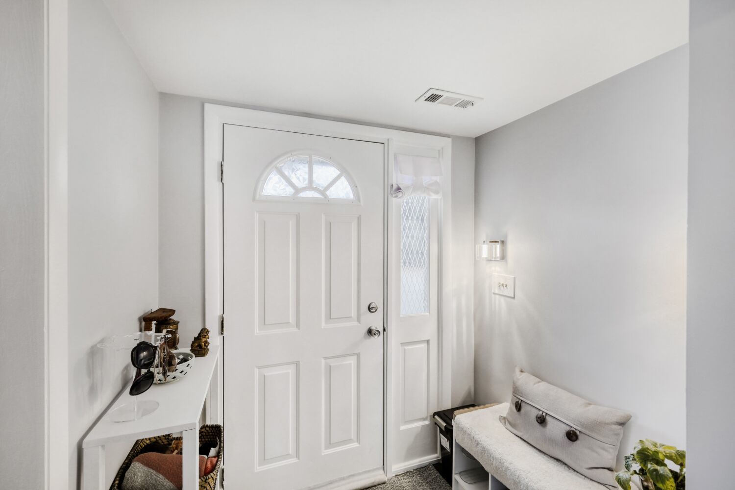 3N550 Crown Road #1, Elmhurst, IL 60126