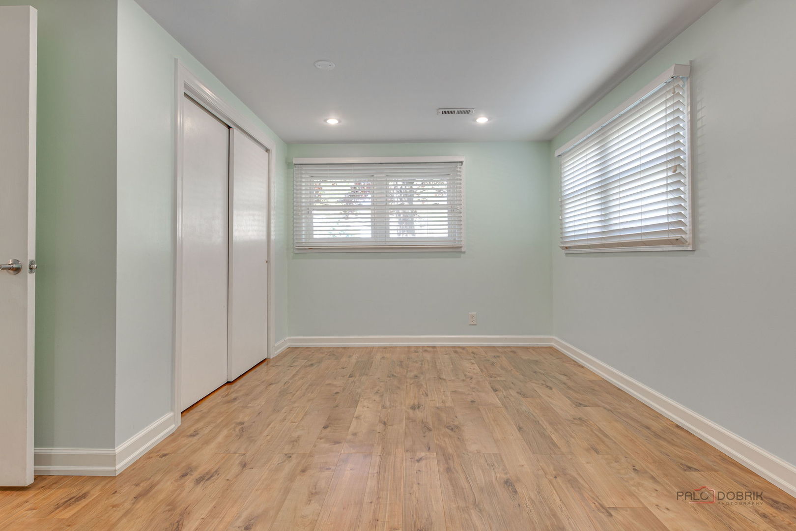 14 Wander Way, Lake In The Hills, IL 60156