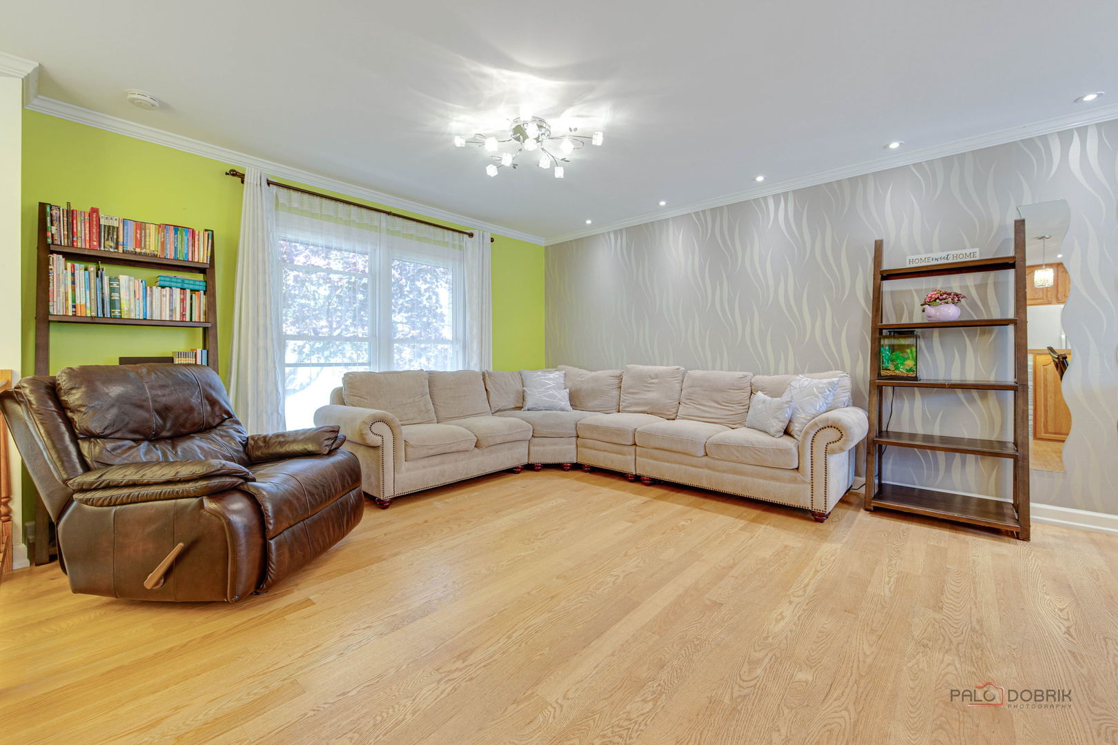 14 Wander Way, Lake In The Hills, IL 60156