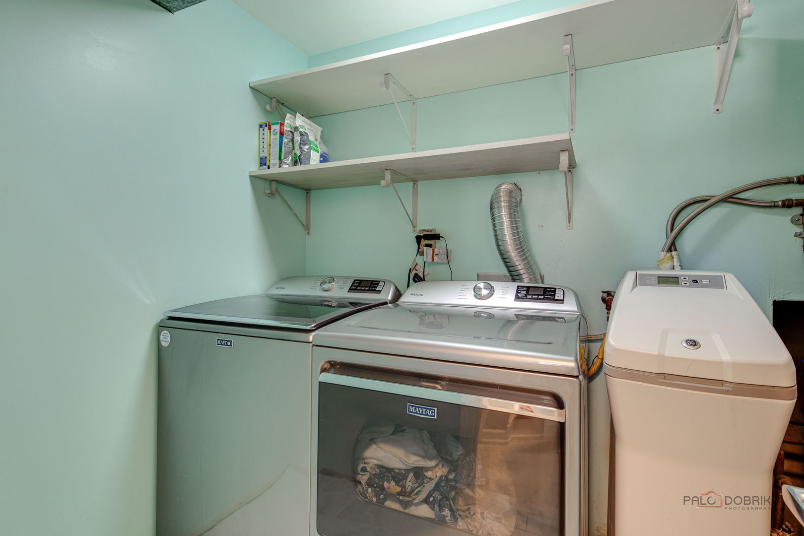 14 Wander Way, Lake In The Hills, IL 60156