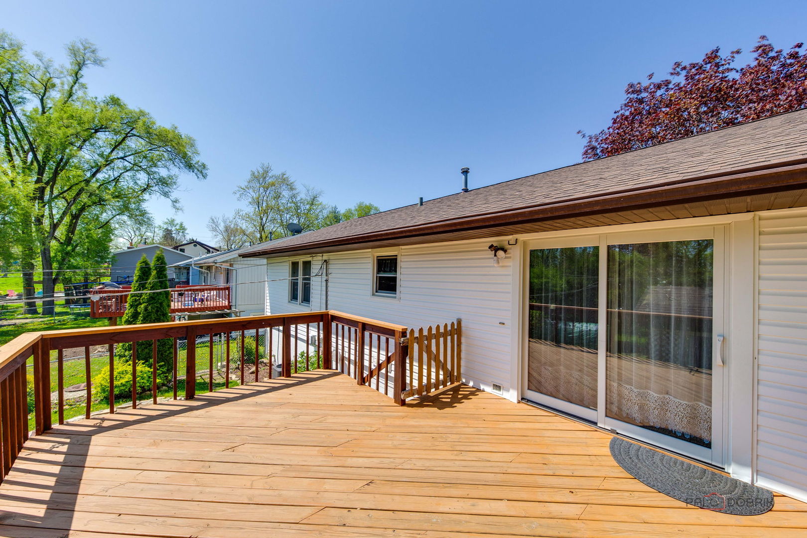 14 Wander Way, Lake In The Hills, IL 60156