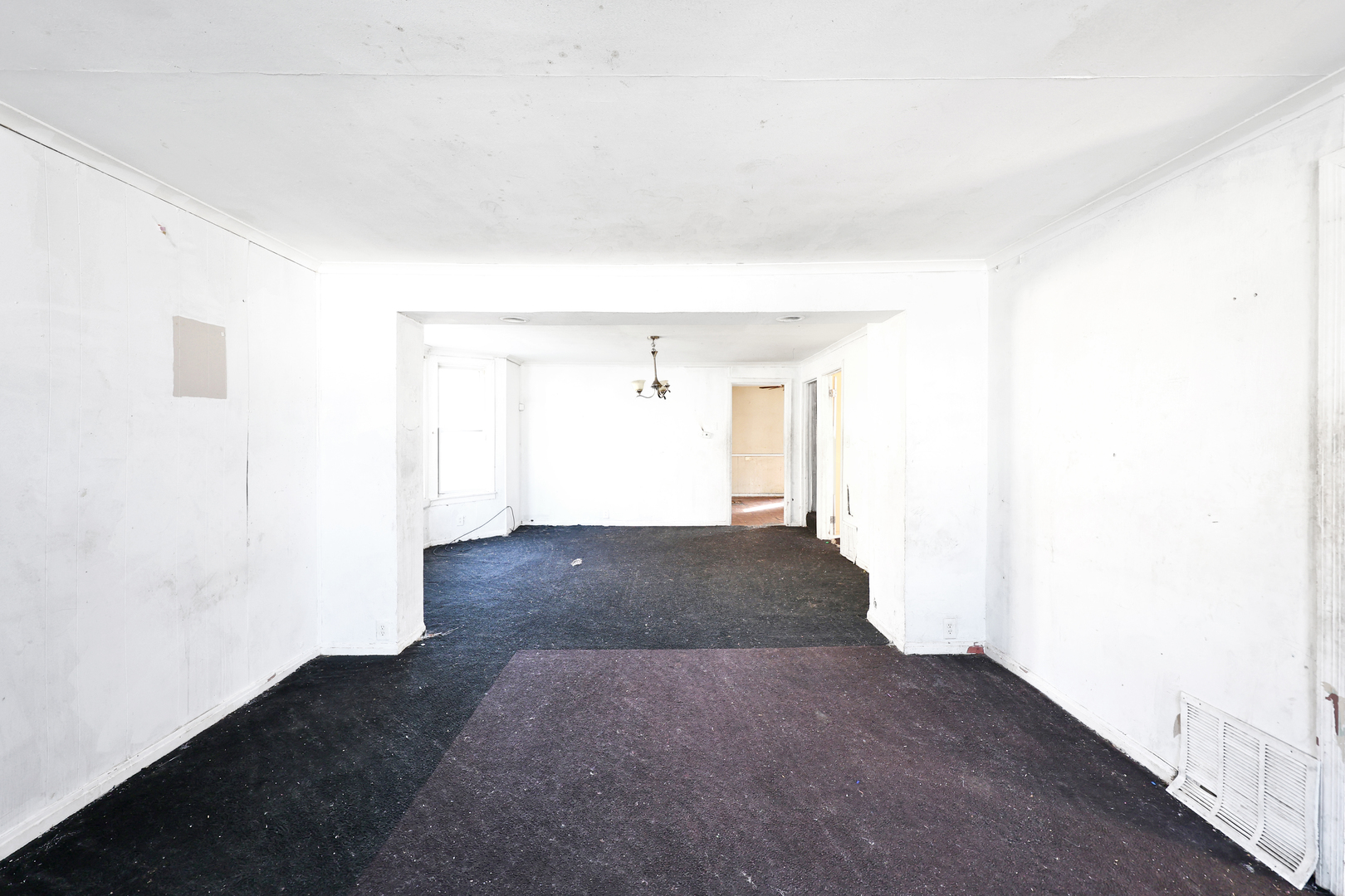 245 W 111TH Place, Chicago, IL 60628