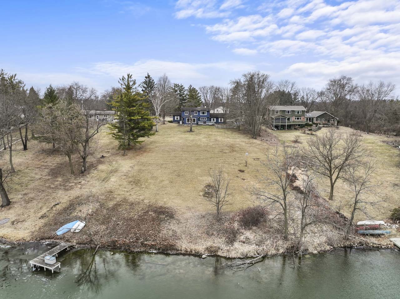 27052 W Lakeview Drive, Lake Barrington, IL 60084
