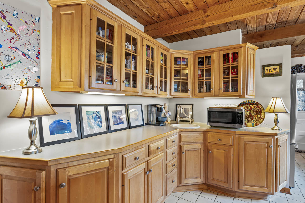 27052 W Lakeview Drive, Lake Barrington, IL 60084