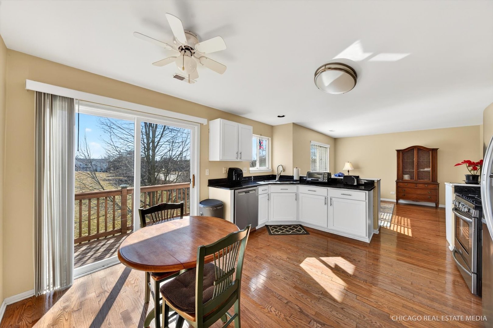 1404 Meadowsedge Lane #1404, Carpentersville, IL 60110