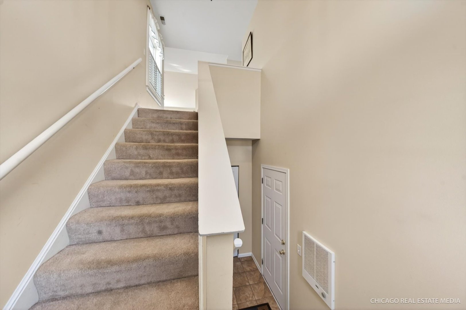 1404 Meadowsedge Lane #1404, Carpentersville, IL 60110